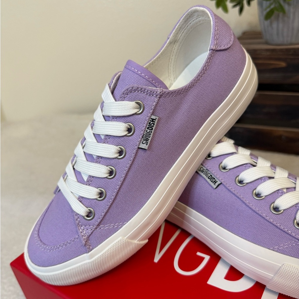 SwingDish Spikeless Traveler Coated Canvas Lavender Print Golf Shoes - Picture 2 of 13